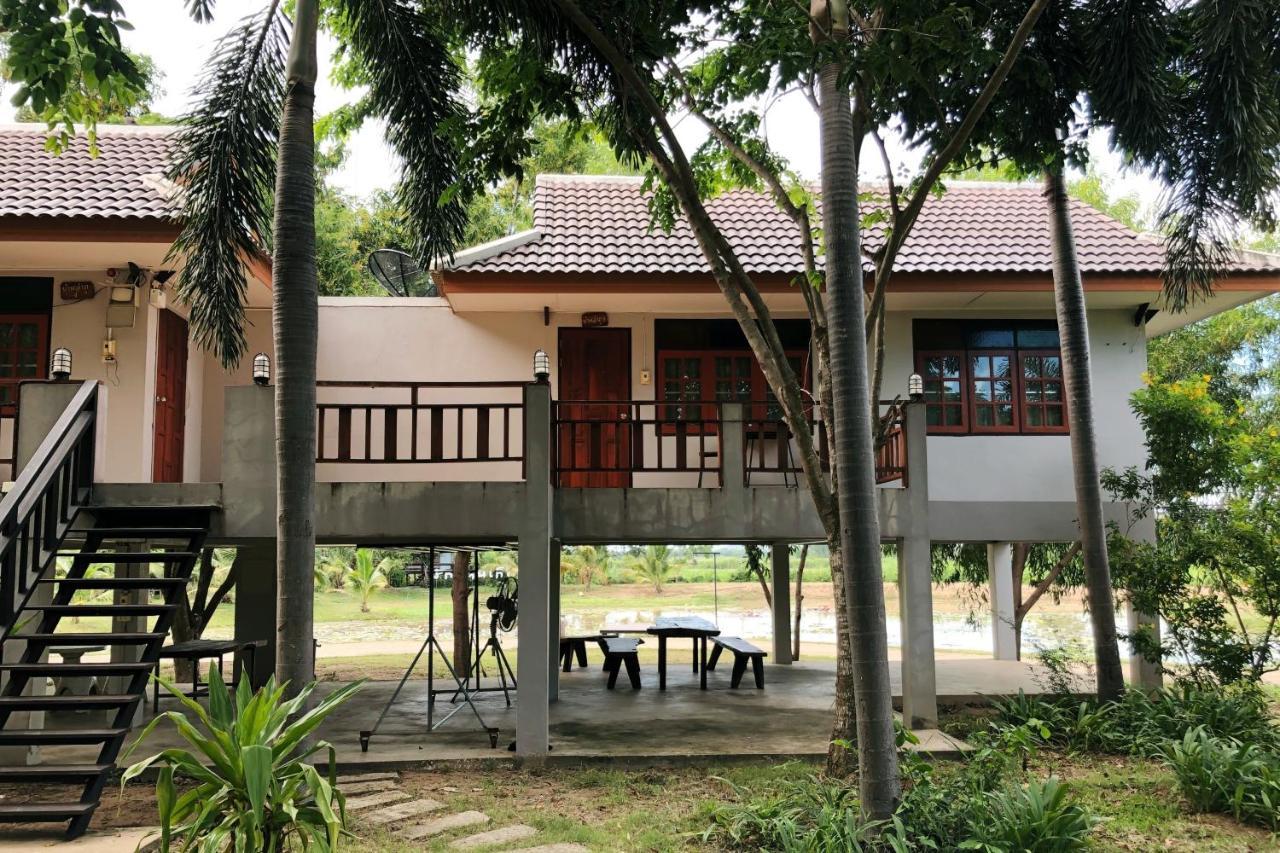 Resort Railumpoo Nakhon Sawan Exterior foto